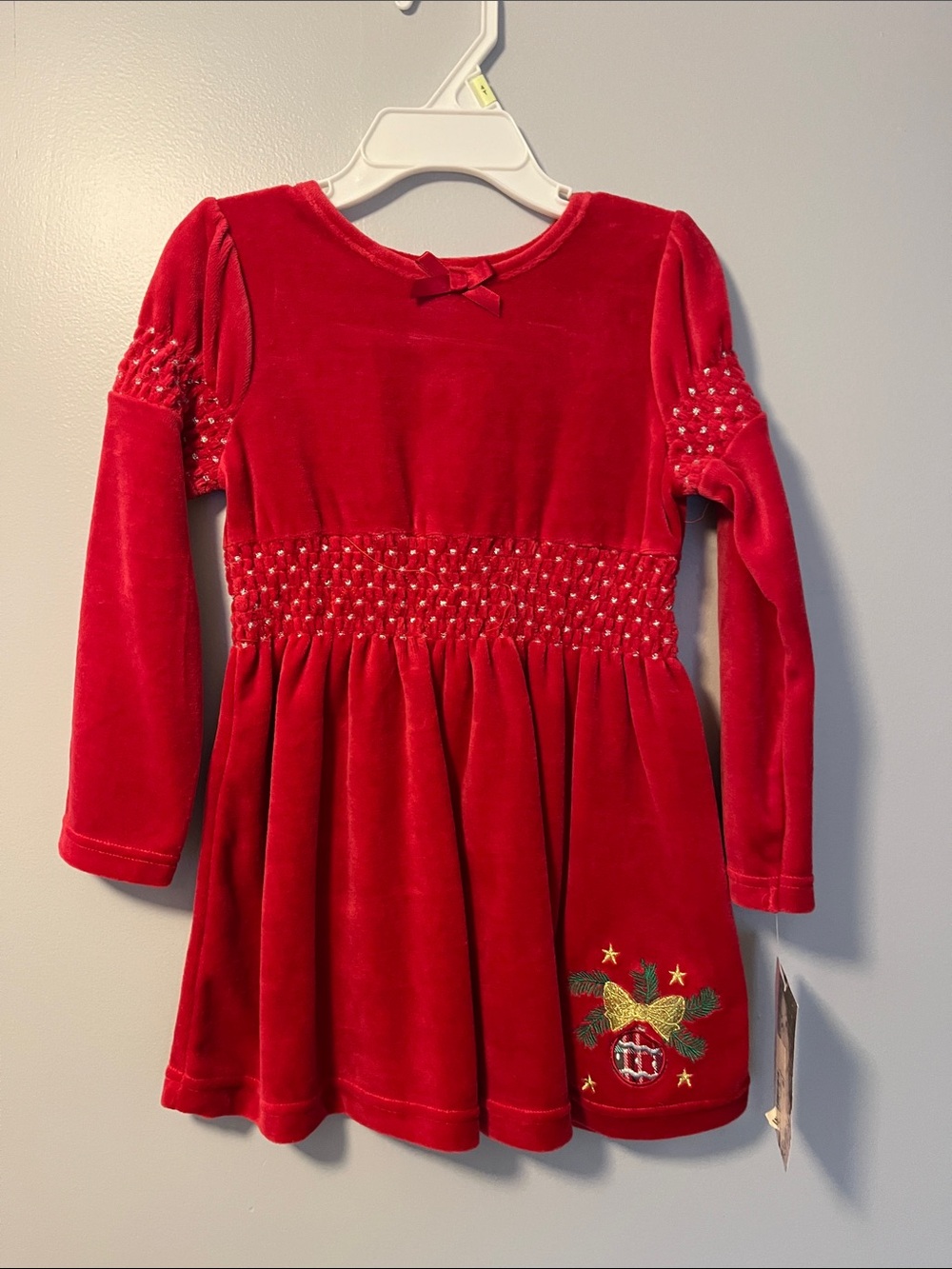 Flapdoodles 2 pc set Red Velvet Long-Sleeve Holiday Dress with Embroidered Crest